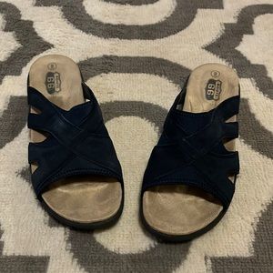 Route 66 Navy Blue Leather Slide on Sandals 9
